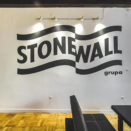 Stonewall *