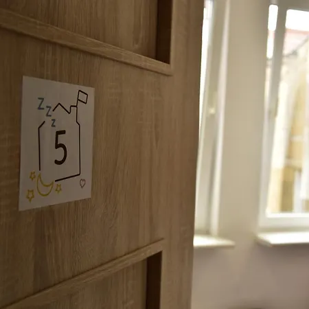 Hostel Stonewall - Self Check In