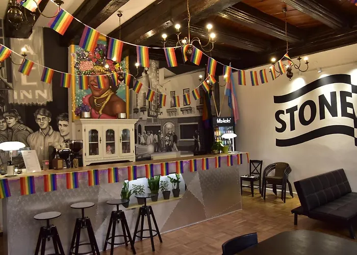 Hostel Stonewall - Self Check In *